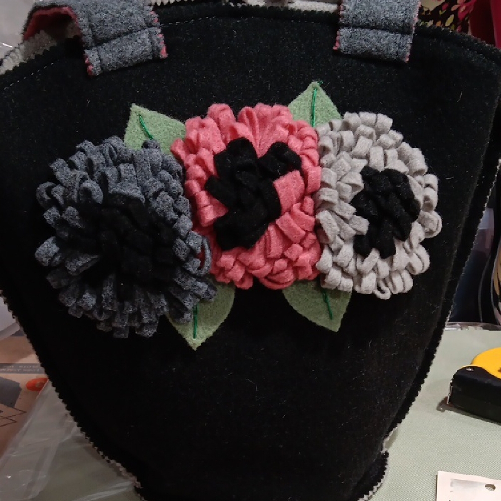 Floral Felt Tote Bag - Black, Pink, Gray